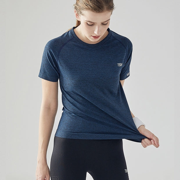 Women’s Yoga & Fitness Shirt